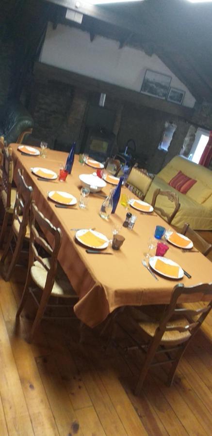 Les Cèdres Bleus de Joany Viviez Esterno foto