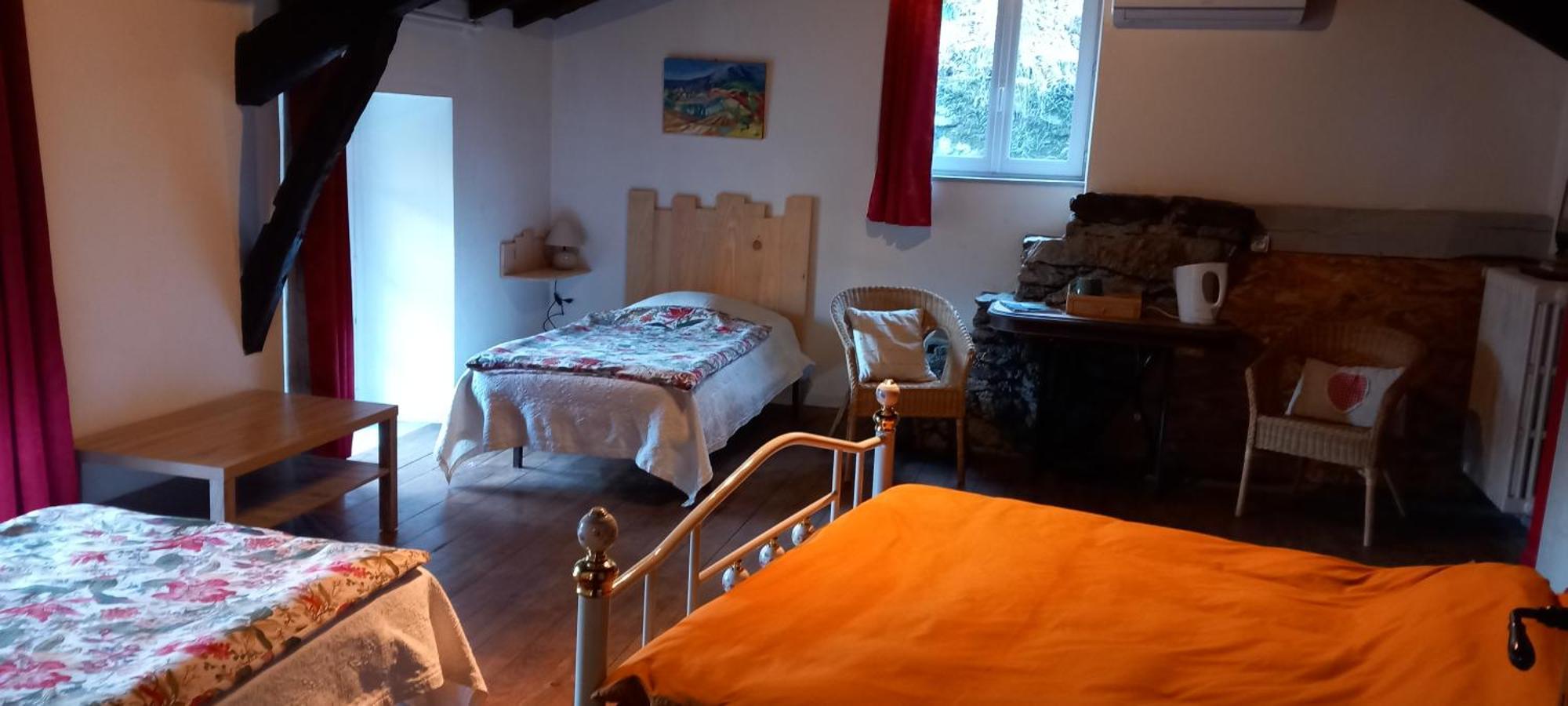 Les Cèdres Bleus de Joany Viviez Esterno foto